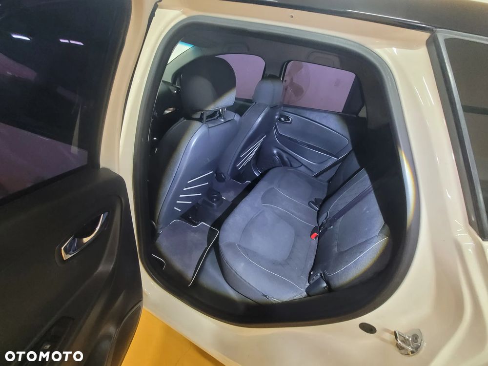 Renault Captur dCi 90 EDC Luxe - 11