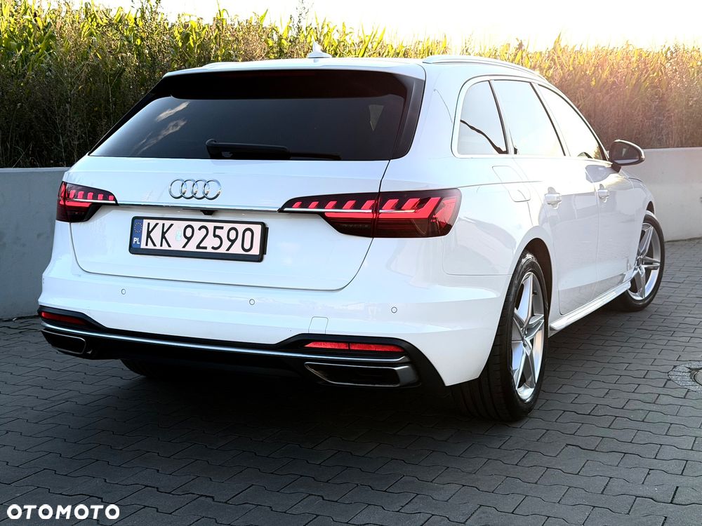 Audi A4 Avant 40 TFSI Sport S tronic - 15
