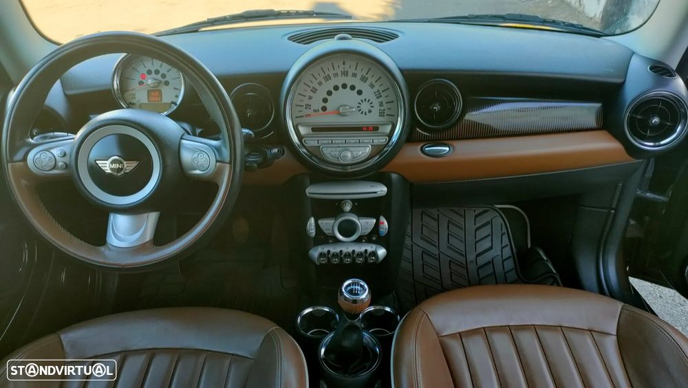 MINI 3 Portas Cooper 50 Mayfair - 37