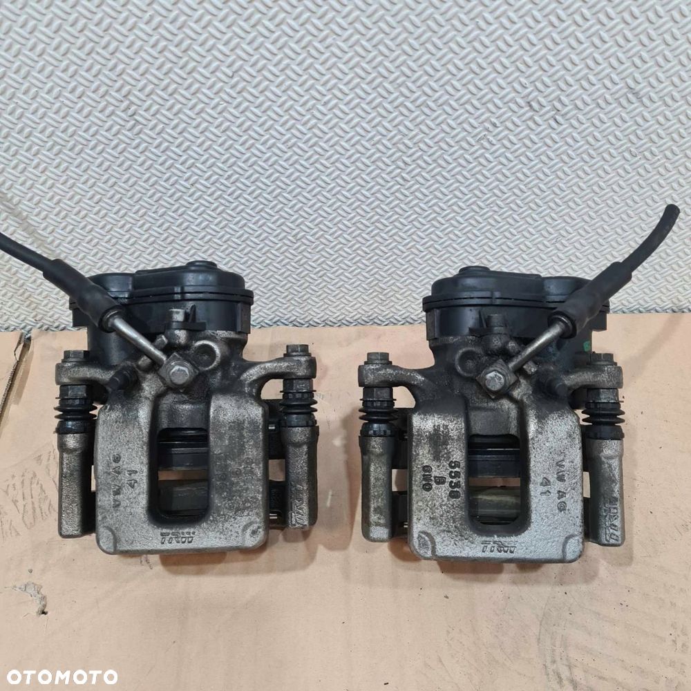 audi q3 8u0 zacisk hamulcowy tyl tylni prawy eu - 1