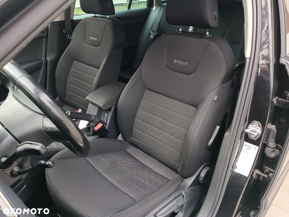 Skoda Octavia 2.0 TDI 4x4 DSG Scout - 11