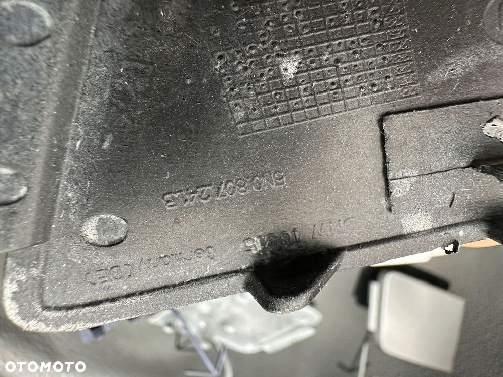 TIGUAN Volkswagen OE 5N0807241B ZAŚLEPKA ZDERZAKA HAK PRZÓD 18ST - 9