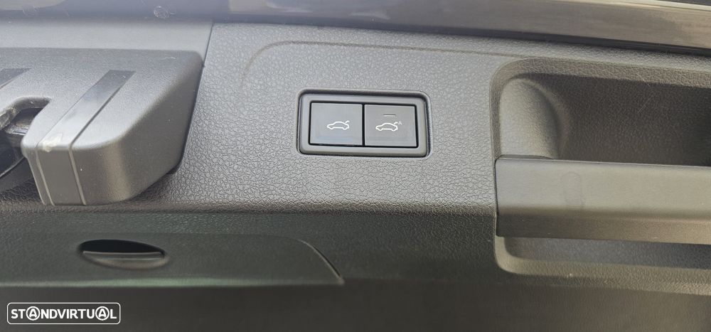 VW Passat Variant - 26
