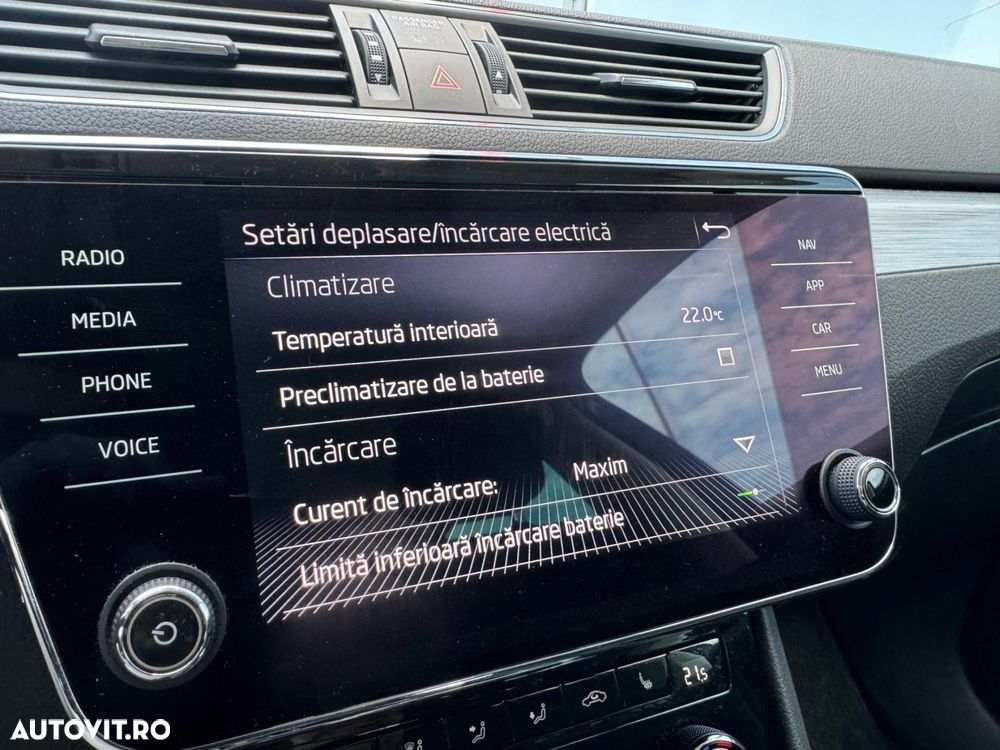 Skoda Superb 1.4 TSI DSG Ambition - 26