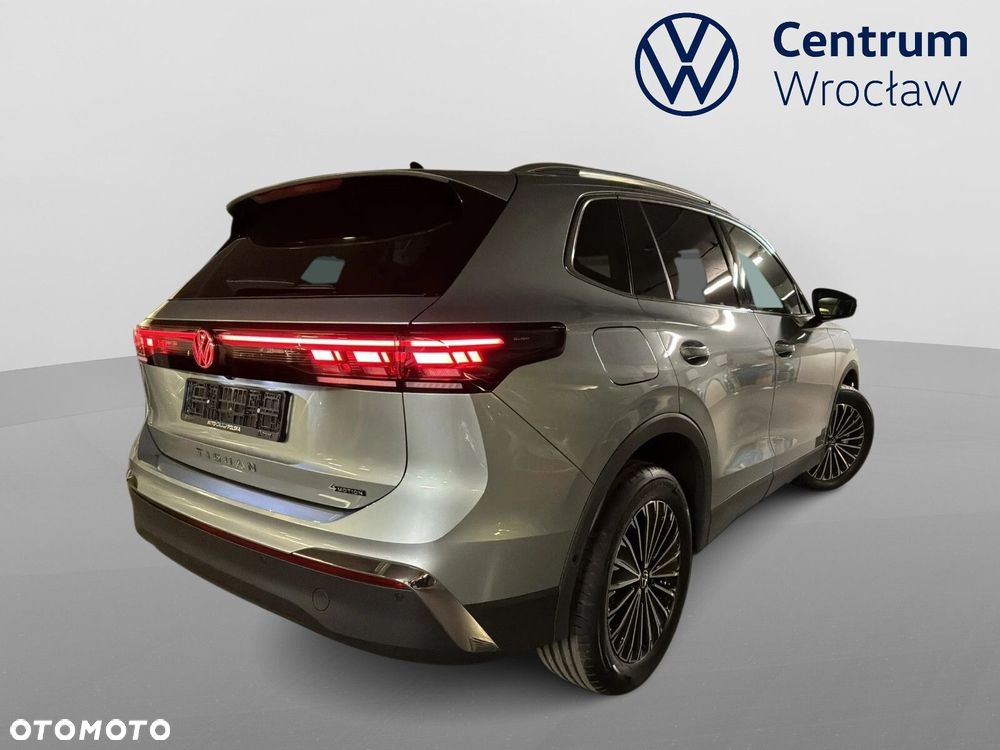 Volkswagen Tiguan - 3