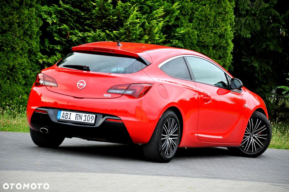Opel Astra 1.6 Turbo Edition - 17