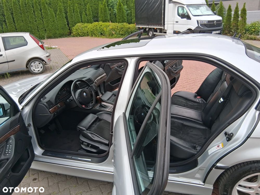 BMW Seria 7 - 9