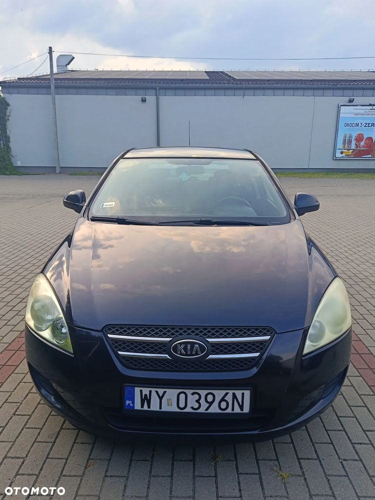 Kia Ceed 1.6 Comfort - 1