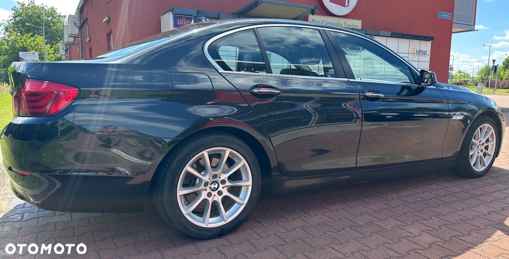 BMW Seria 5 528i xDrive - 3