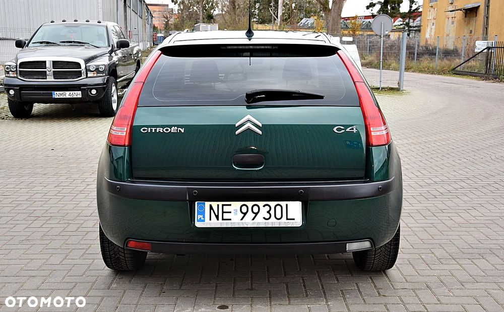 Citroën C4 1.4 16V Advance - 3