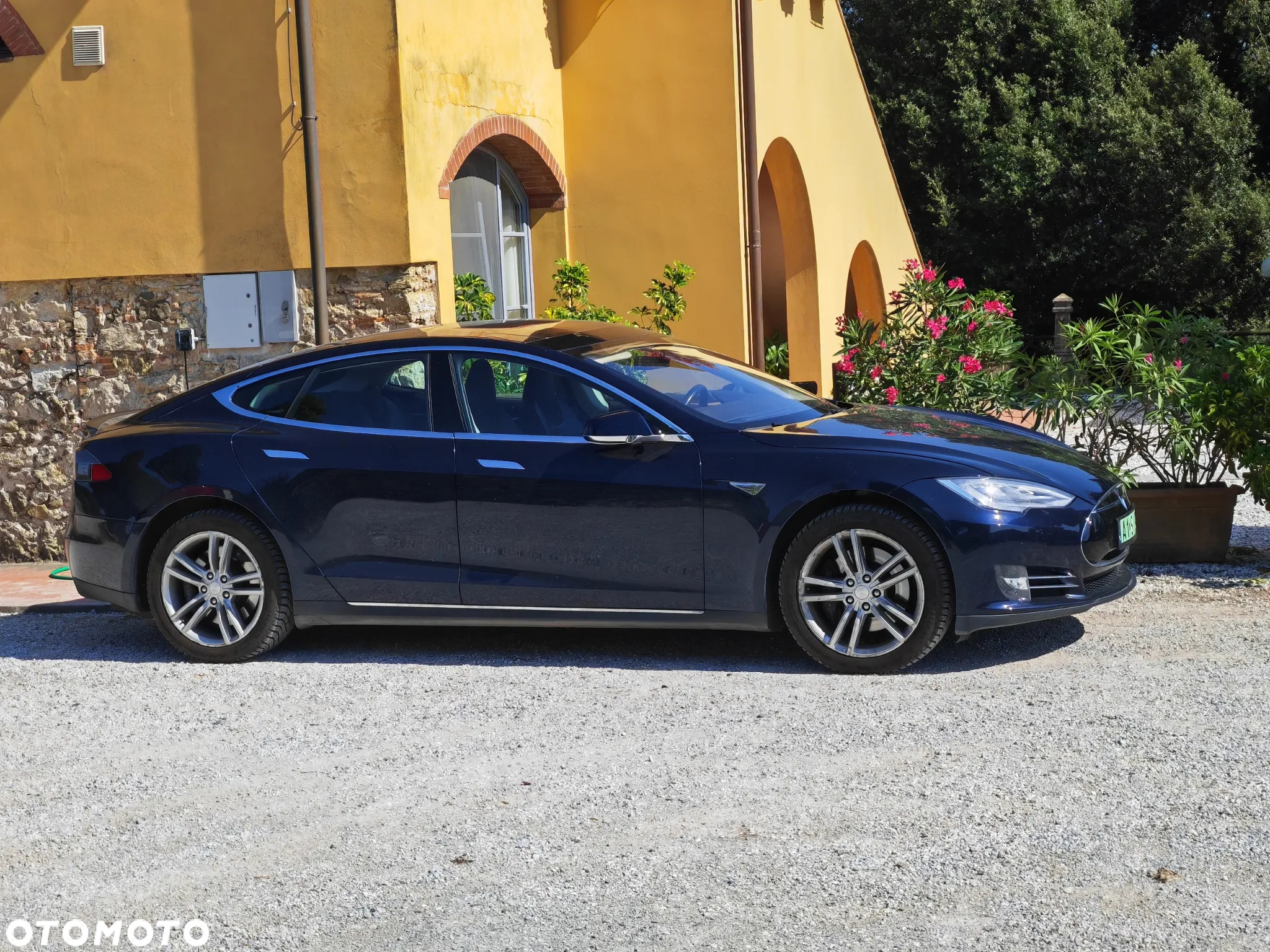 Tesla Model S Performance - 3