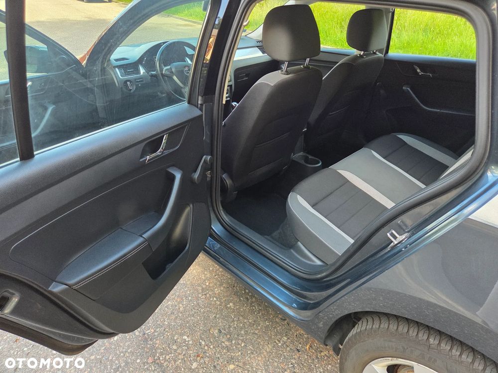 Skoda RAPID 1.2 TSI Ambition - 18