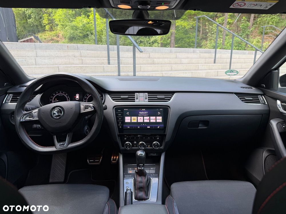 Skoda Octavia 2.0 TDI RS Challenge DSG - 22