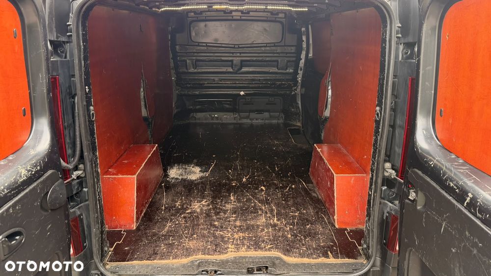 Renault TRAFIC - 11