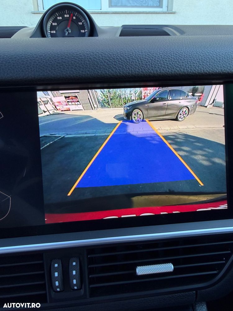 Porsche Cayenne - 13