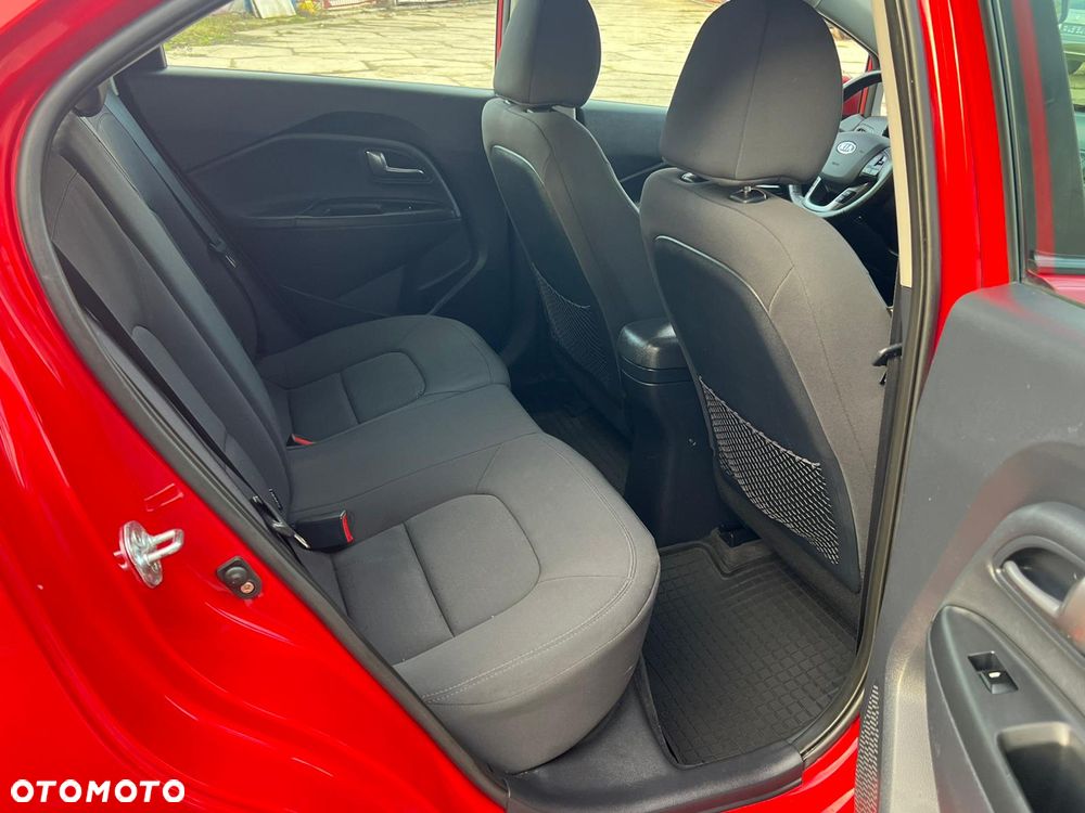Kia Rio 1.4 Spirit - 17