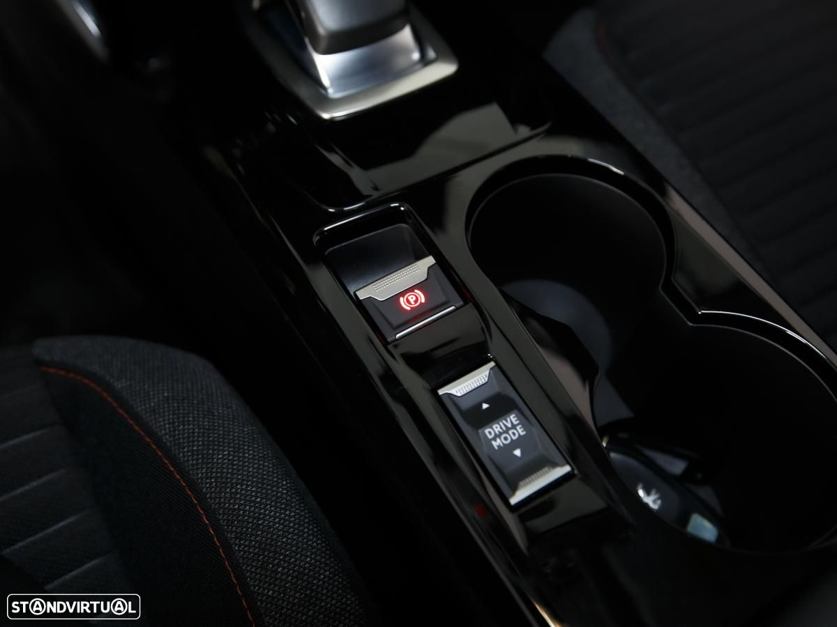 Peugeot e-2008 50 kWh Active - 16