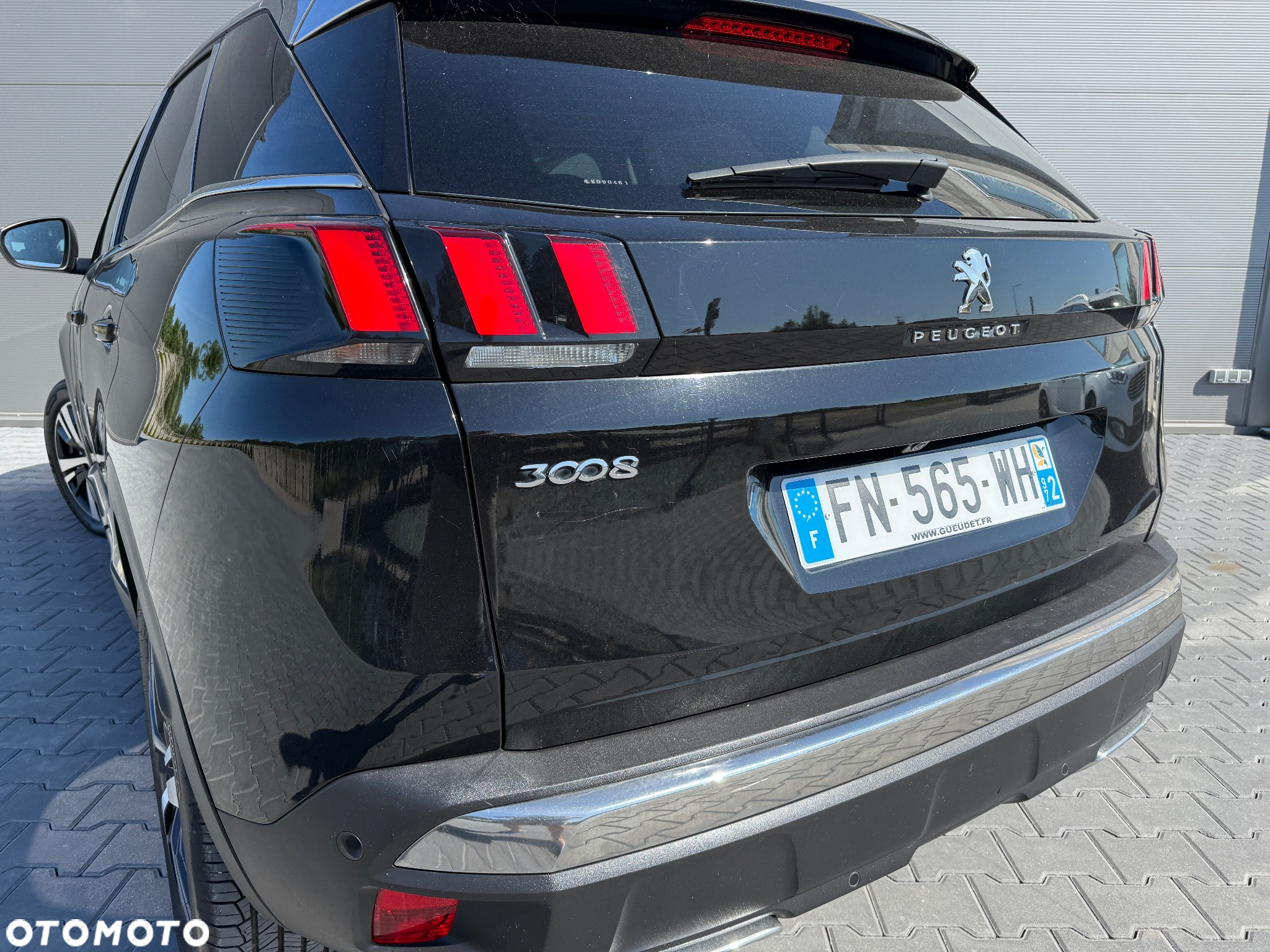 Peugeot 3008 PureTech 130 Stop & Start GPF Allure - 22