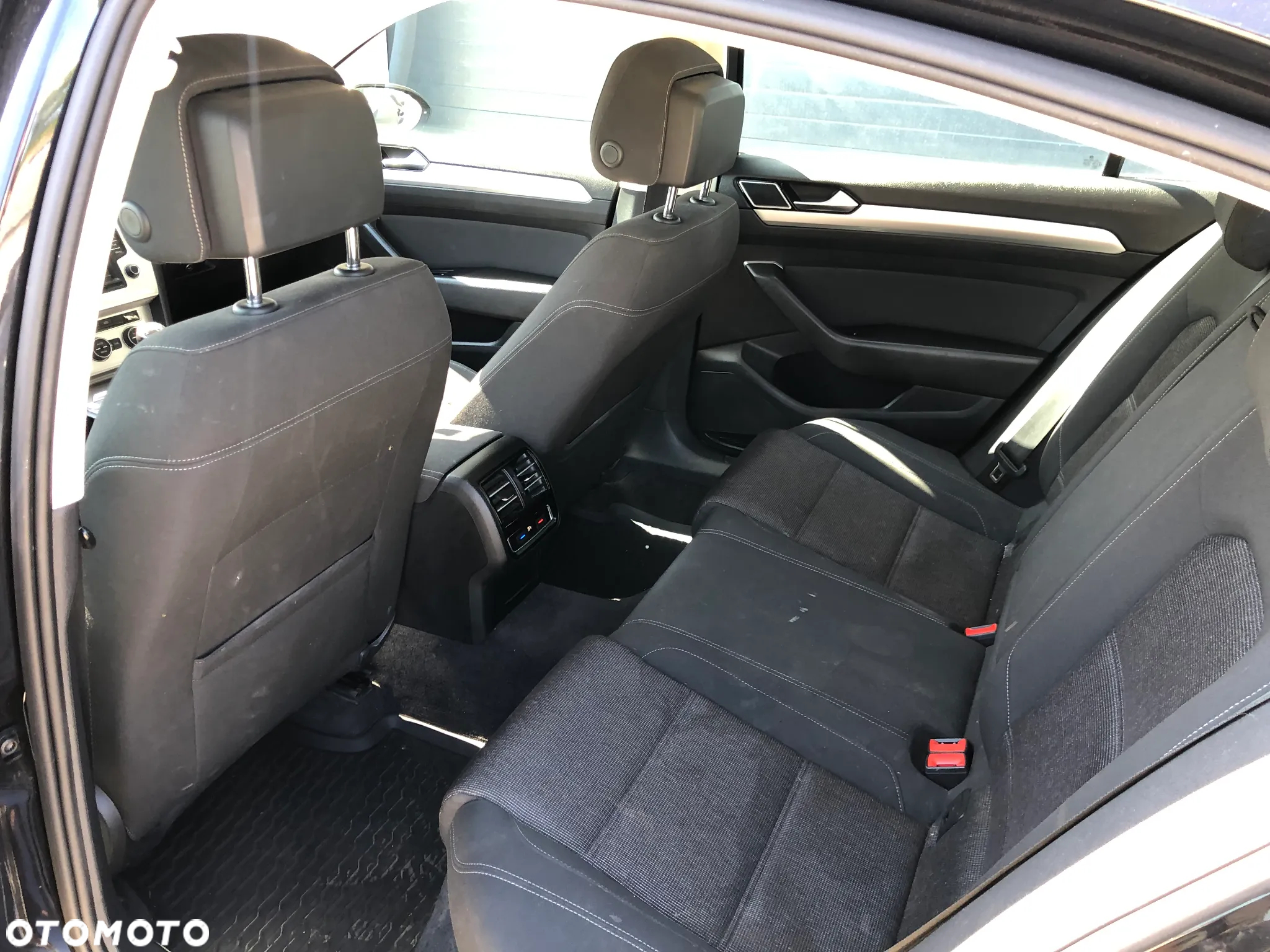Volkswagen Passat 2.0 TDI BMT Comfortline - 15