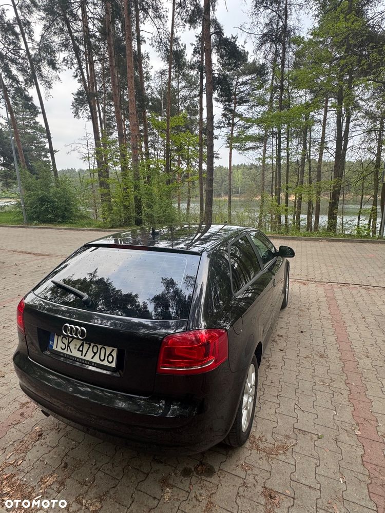 Audi A3 3-drzwiowe 1.6 TDI DPF Attraction - 19