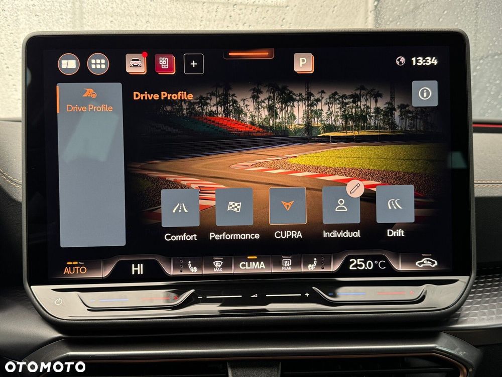 Cupra Leon Sportstourer 2.0 TSI 4Drive VZ DSG - 32