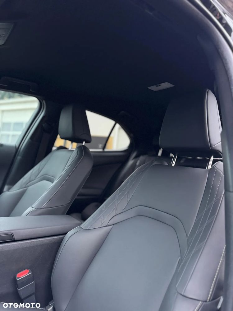 Lexus UX 250h GPF F Sport 2WD - 14