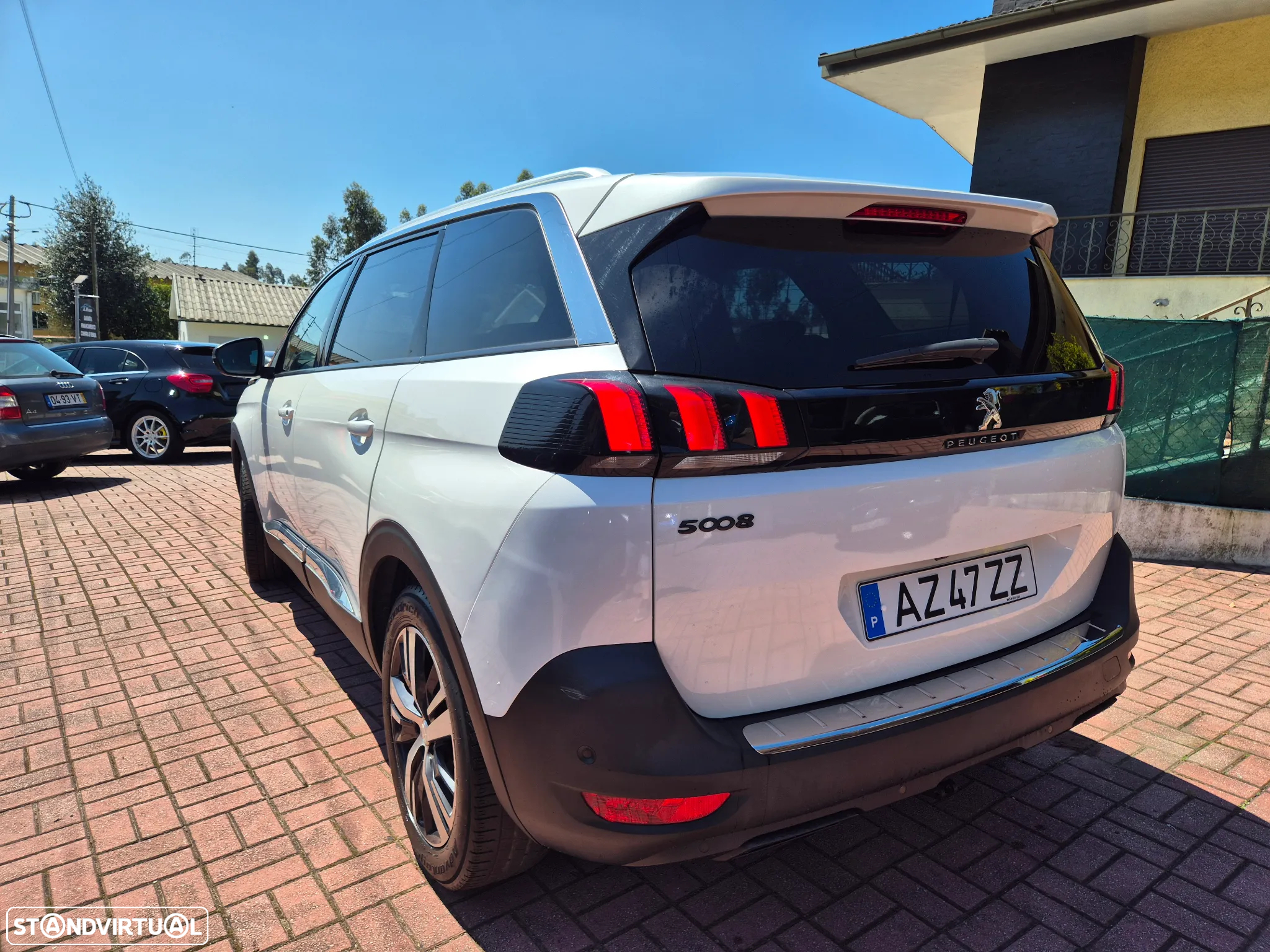 Peugeot 5008 1.5 BlueHDi Allure EAT8 - 10