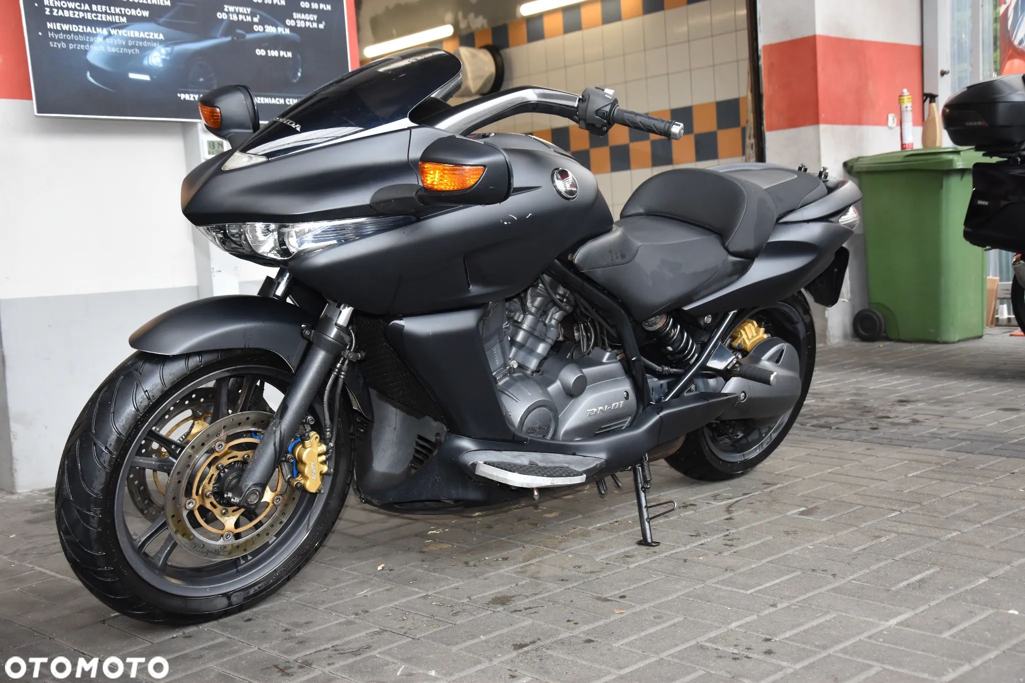 Honda DN-01 - 1