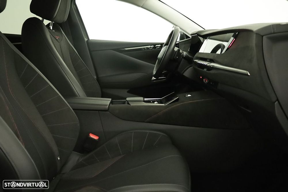 DS DS4 4 1.2 PureTech Performance Line EAT8 - 21