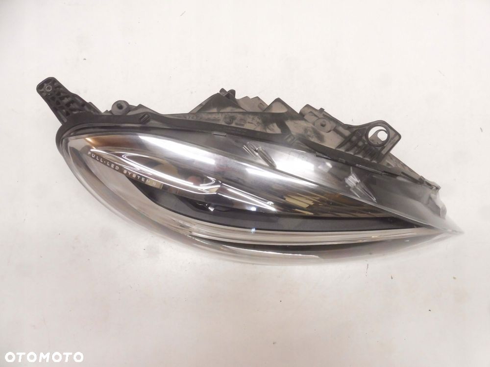 volvo xc40 v40 lampa full led prawa - 3