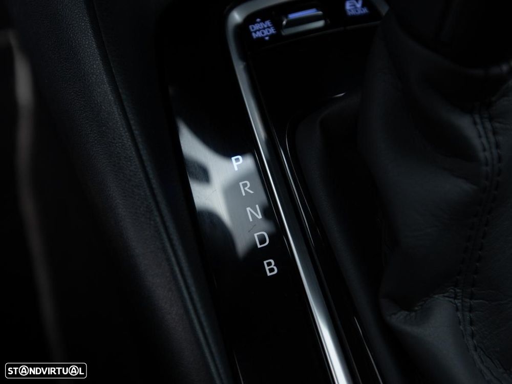 Toyota Corolla Touring Sports - 17