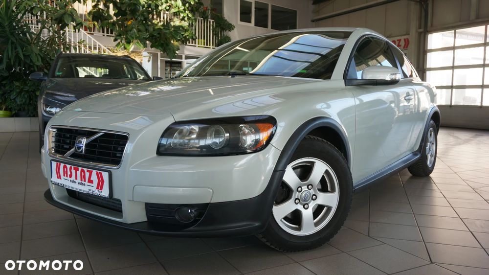 Volvo C30 1.6D Momentum - 10