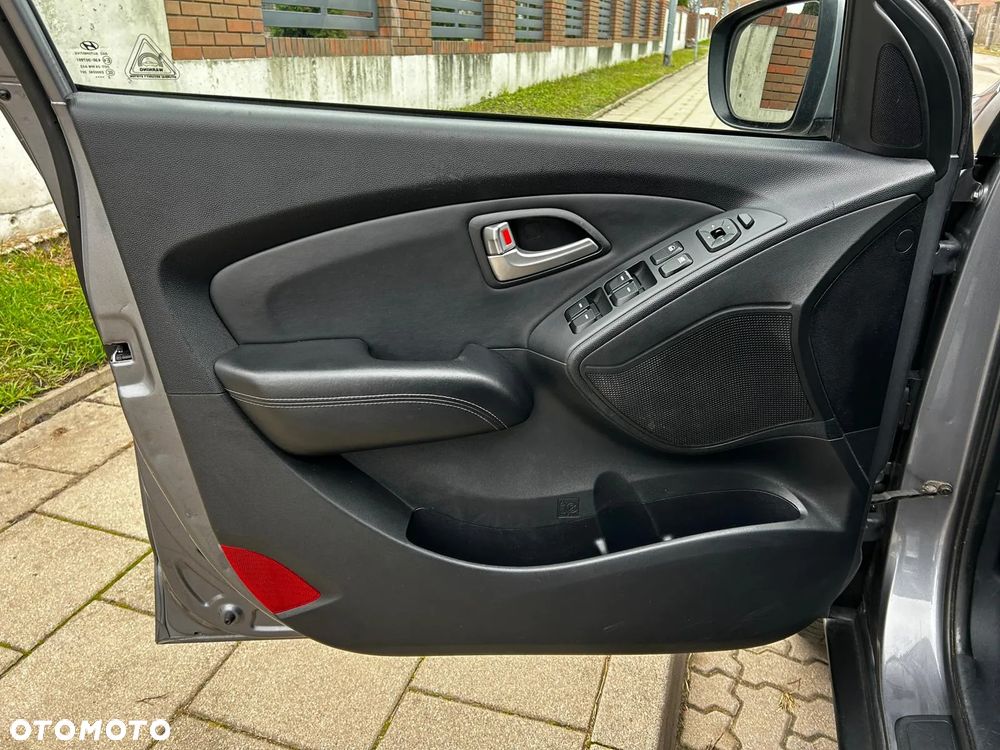 Hyundai ix35 1.7 CRDi 2WD blue Style - 26