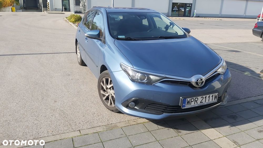 Toyota Auris 1.6 Comfort - 1