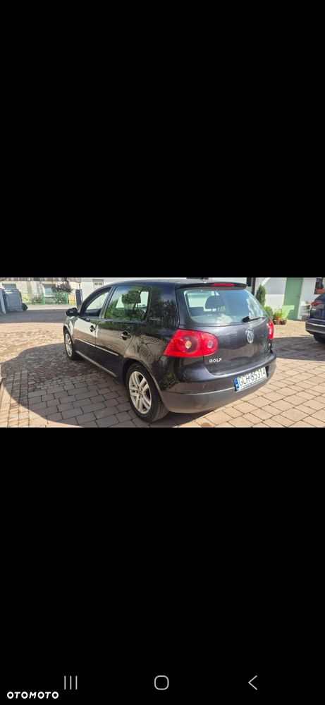 Volkswagen Golf - 6