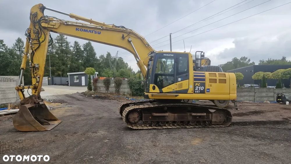 Komatsu PC210 LCi-10 - 2