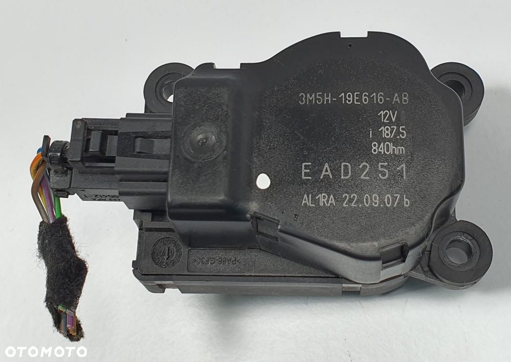 SILNICZEK NAGRZEWNICY FORD MONDEO MK4 3M5H-19E616-AB EAD251 - 1