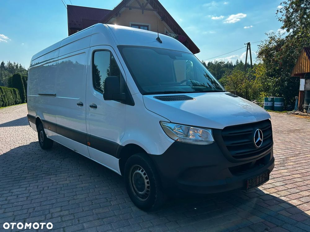Mercedes-Benz Sprinter - 1