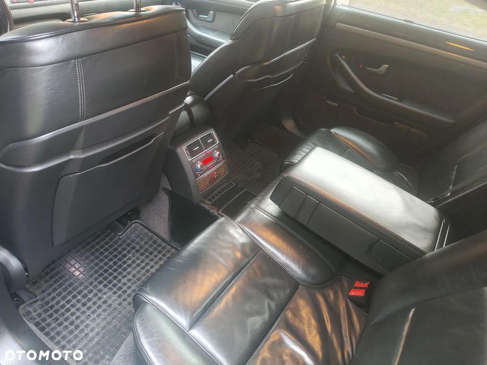 Audi A8 - 25