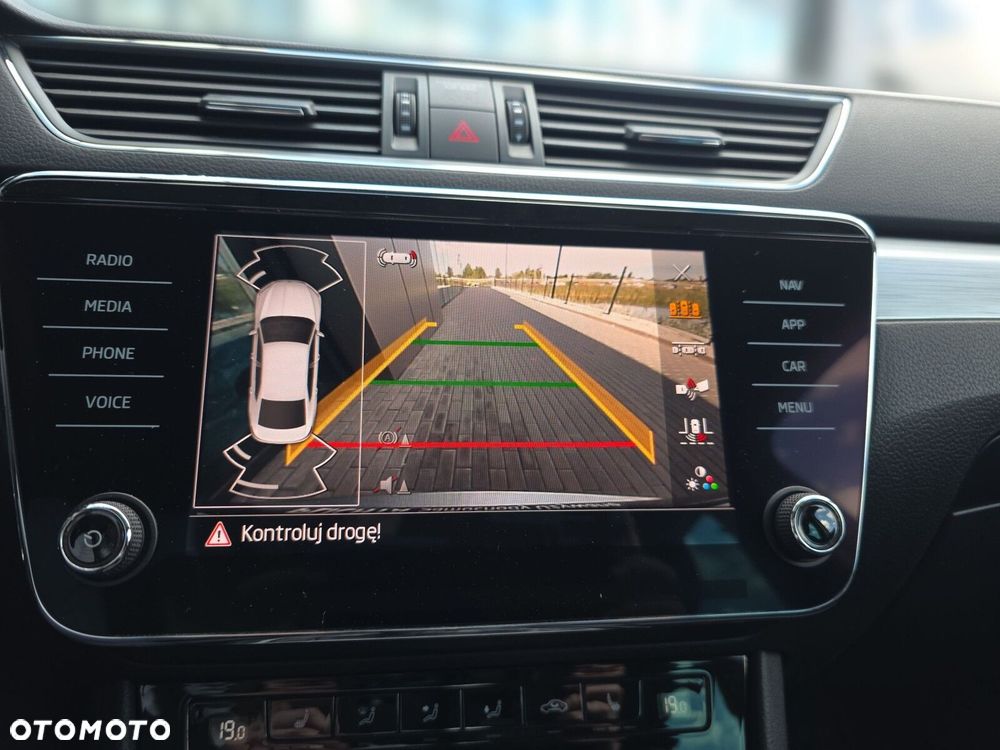 Skoda Superb 1.5 TSI Ambition - 24