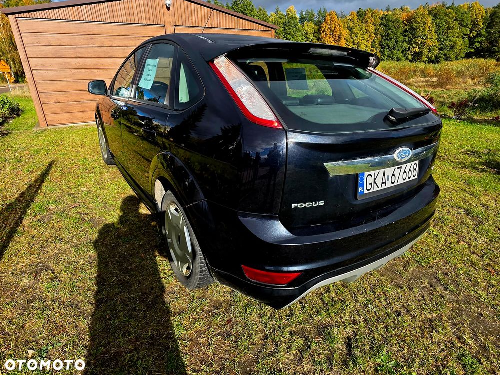 Ford Focus 2008 photo 2