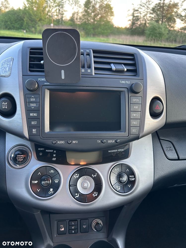 Toyota RAV4 2.0 VVT-i Prestige - 13