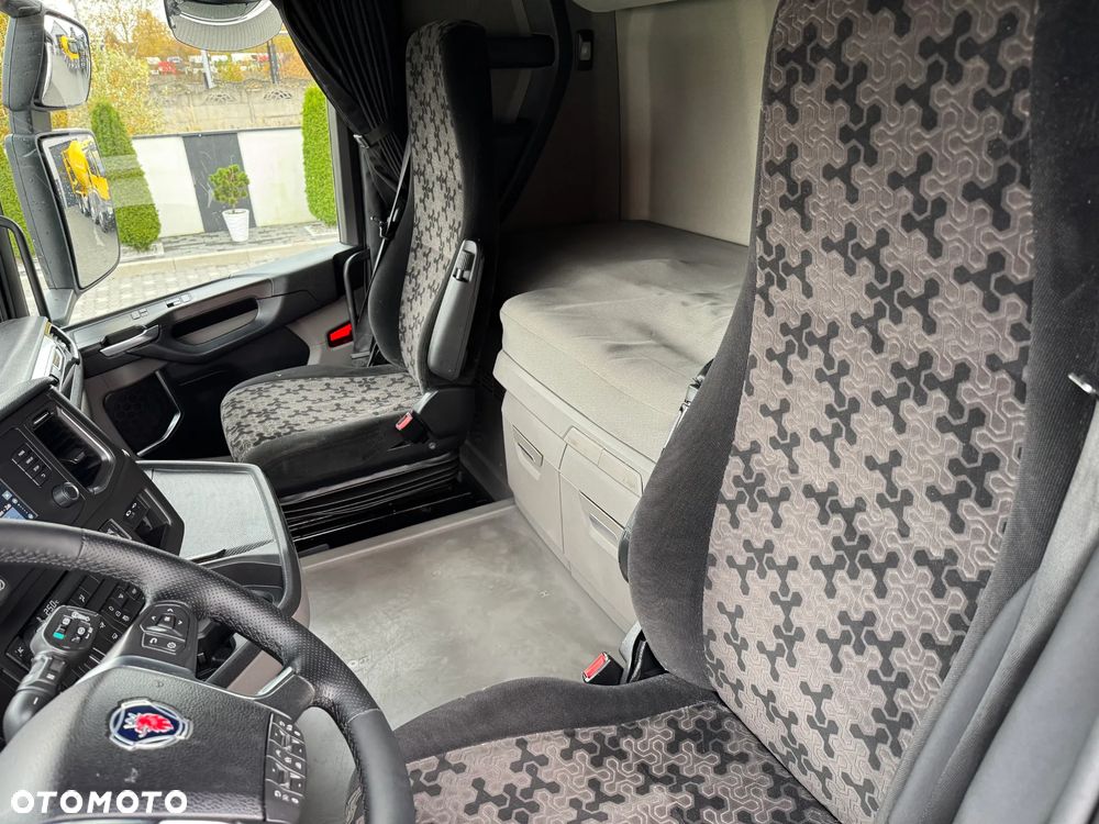 Scania R450 bez EGR 4x2 STANDARD, RETARDER, ACC, 2017 R SUPER STAN - 30