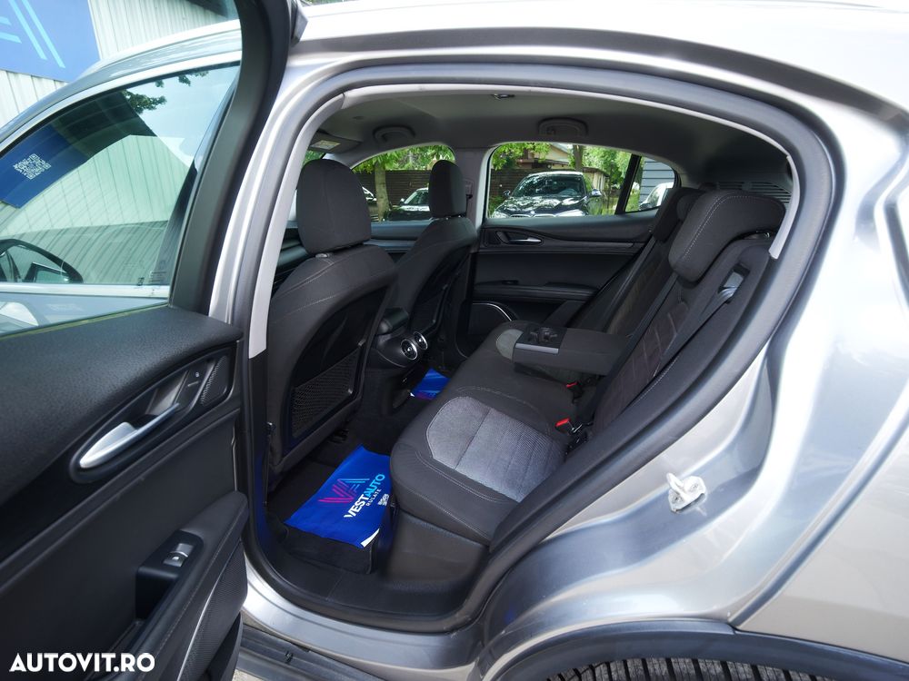 Alfa Romeo Stelvio 2.2 16V AT8-Q4 Executive - 17