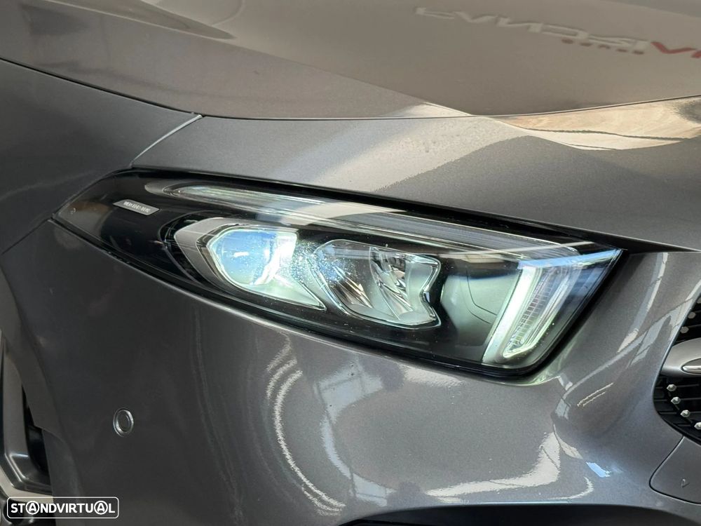 Mercedes-Benz A 250 e AMG Line - 4