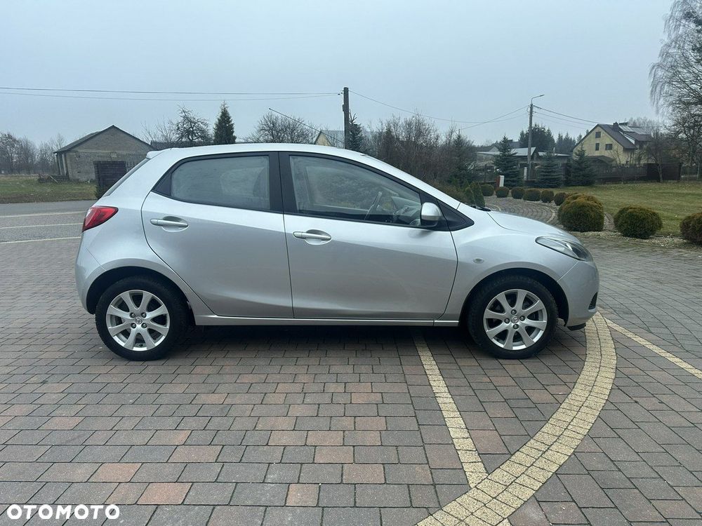 Mazda 2 - 11
