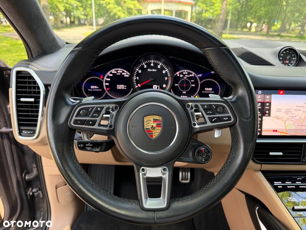 Porsche Cayenne - 23