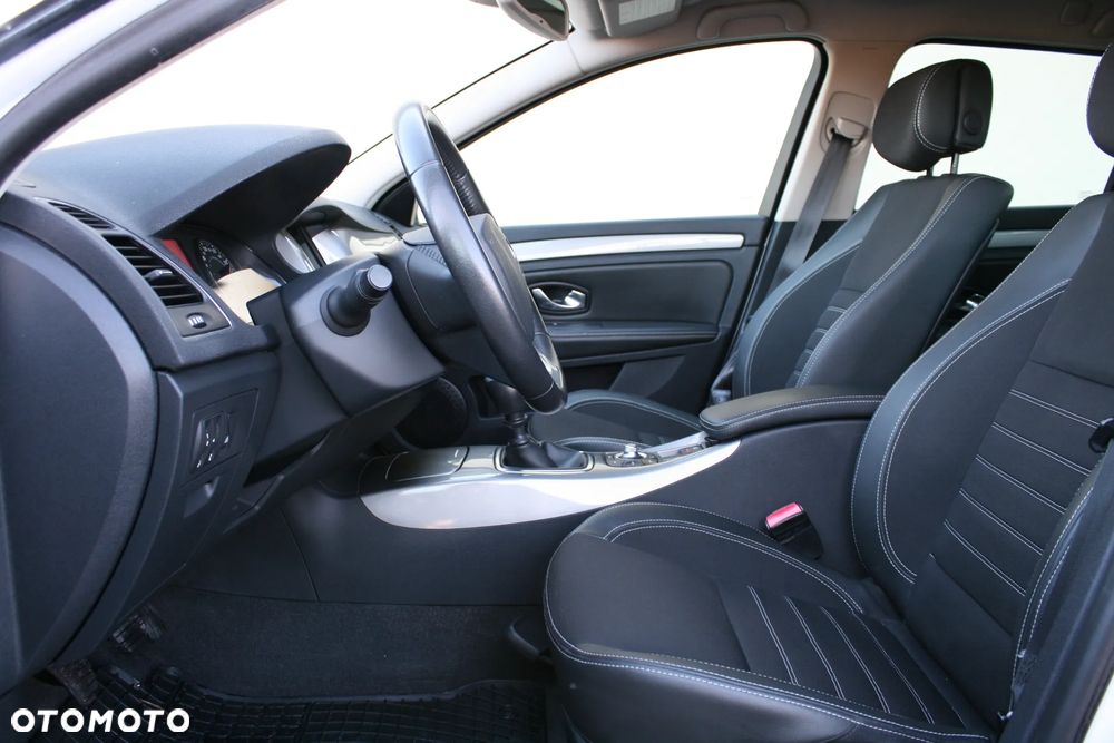 Renault Laguna 2.0 Authentique - 16