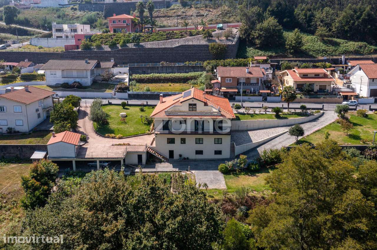 Moradia T4+2 renovada no Bustelo, Oliveira de Azeméis - Grande imagem: 4/60