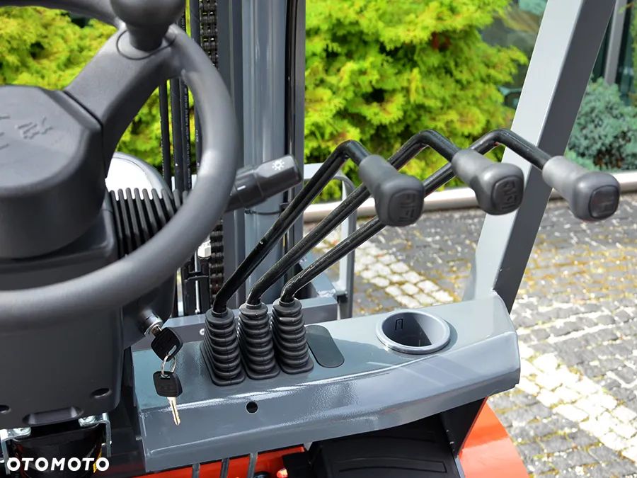 Lonking LG25DT (LG25 DT) diesel jak Heli Hangcha - 4